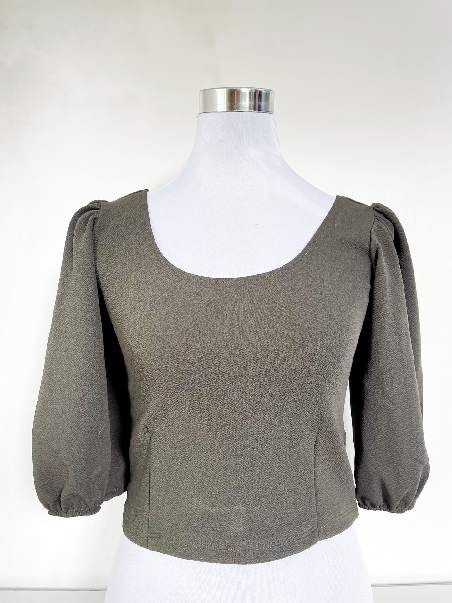 Avignon Top in Olive Green